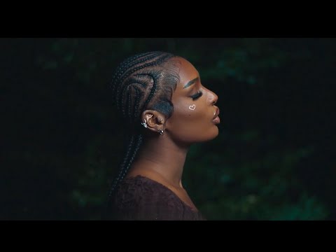 Nana Fofie - Run Away (Official Visualiser)