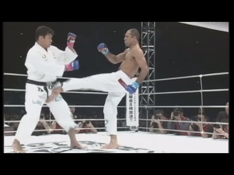 Groin kick: Hidehiko Yoshida vs Royce Gracie