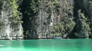 preview picture of video 'One-Day trip to the island Phi Phi, 2012'