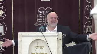 היום הגדול בו תוכלו להשיג כל ישועה שתרצו מגיע! הרב רוזנבלום בתחינה - אל תפספסו את היום הגדול הזה (קו ההלכה הספרדי) - התמונה מוצגת ישירות מתוך אתר האינטרנט יוטיוב. זכויות היוצרים בתמונה שייכות ליוצרה. קישור קרדיט למקור התוכן נמצא בתוך דף הסרטון