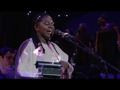 Ruthie Foster Big Band - "Death Came A Knockin' (Travelin' Shoes) Live at The Paramount
