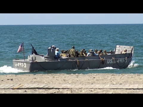 Huge D-Day Battle Reenactment with 1000+ Troops, Tanks, Airplanes at D-Day Conneaut 2022