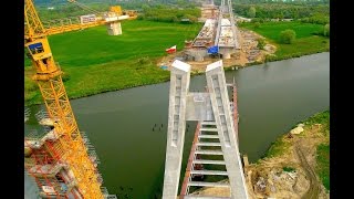 Kraków: budowa mostu przez Wisłę z lotu ptaka