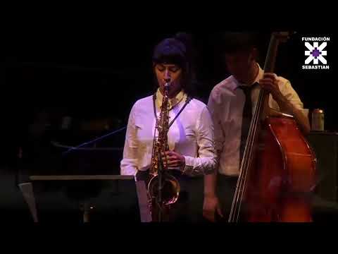 Carolina Mercado band