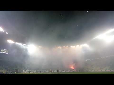 Oprawa, pirotechnika i przerwany mecz Lechii Gdańsk z Górnikiem Zabrze