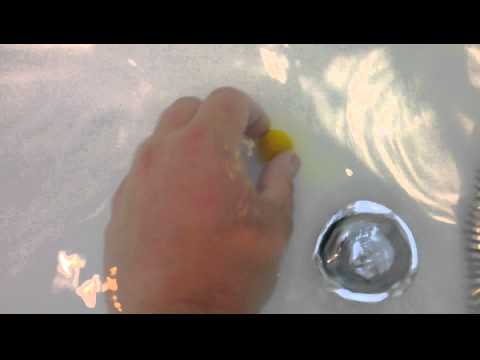 Korda Goo in action! Demonstration in the bath