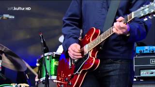 Noel Gallagher`s High Flying Birds - Half The World Away Live @ Isle of Wight Festival 2012 - HD