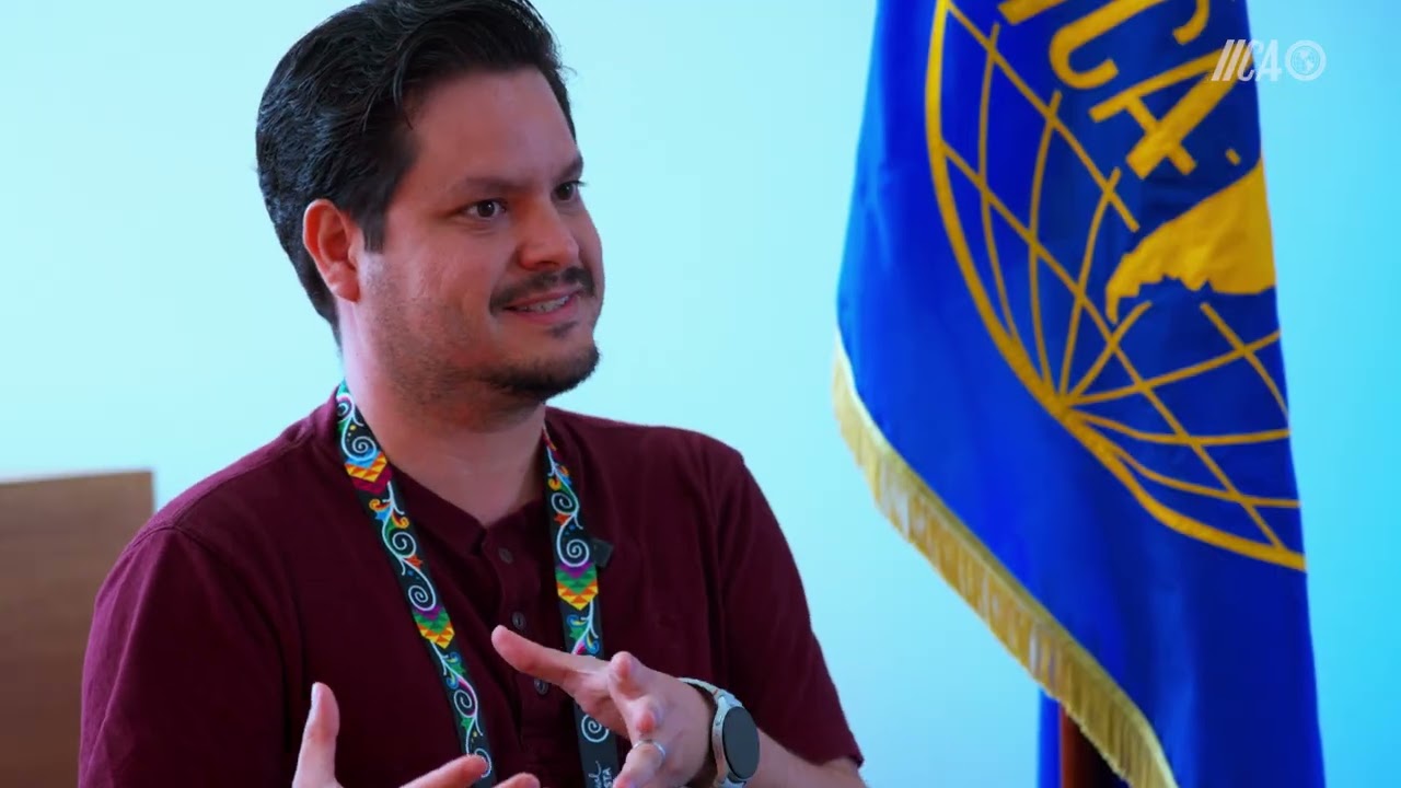 Entrevista a Andrés Alvarado.  H y A Química y Ambiente.