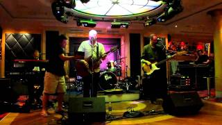Movin' Out - Jason Plumb and the Willing - Ships and Dip 4