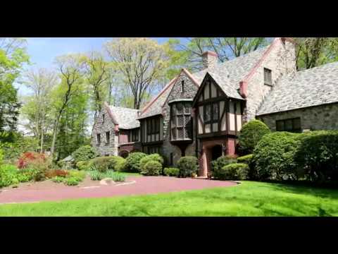 33 Khakum Wood Rd, Greenwich CT