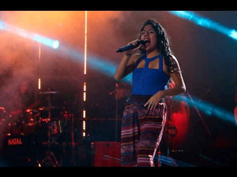 Elsa Soulec canta "Mil horas" | Conciertos en vivo | La Voz Perú 2015