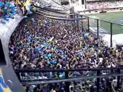"Vamos Xeneizes" Barra: La 12 • Club: Boca Juniors • País: Argentina