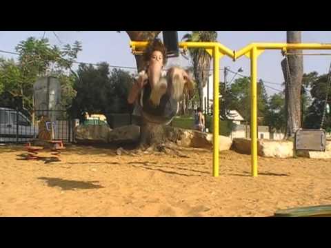 Shenki Movie Bails 2010