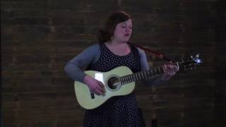 Mattie Schell of River Kittens plays the Bourgeois Piccolo Parlor Custom