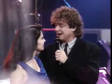 Nydia Caro - En mi Viejo San Juan - Noche de Gala con Sandra Roger, Chucho Avellanet y Braulio