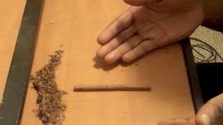 Smoking with Flash E. - How To Roll A Blunt