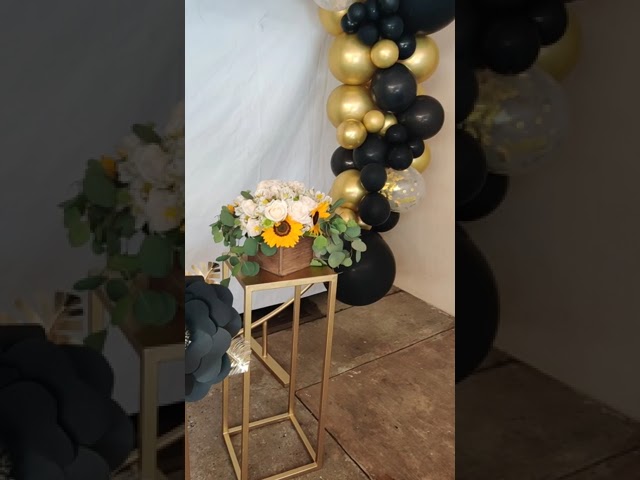 Vídeo relacionado con 9 Piezas Cumpleaños Mesa Panal Centros,Decoración Cumpleaños,Adornos Negros y Dorados,Decoración de Fiesta para Hombres y Mujeres (HB-2026-50)