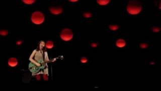 Regina Spektor - Bobbing for Apples (McCarren Park Pool)