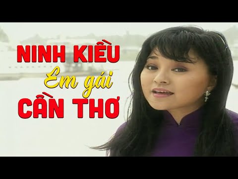 Thể hiện bởi Hương Lan