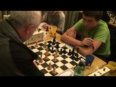 2.2. Peter Klocháň - Michal Janoušek 1/2 - 1/2