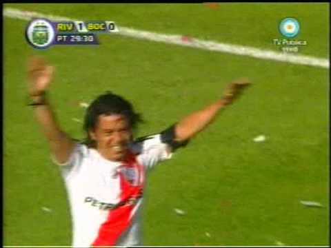 www.tucumanalas7.com.ar : 10 Fecha Boca - River - Gol de Tiro Libre (Relatos de Marcelingui)