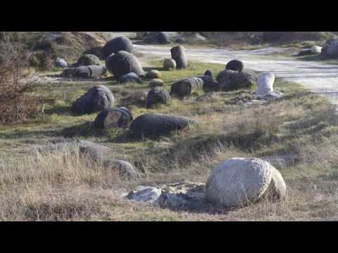 Cazare Horezu. Muzeul Trovantilor