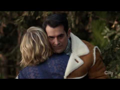 Modern Family S07 x E09 Phil and the sheep coat