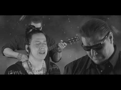 Joey Stylez feat. Jason Chakita - It's The Life