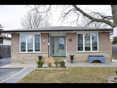 44 Sutherland Avenue Brampton
