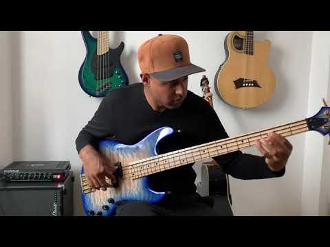 Bass Lessons | Lick 126 - Pentatonic Chords