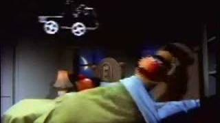 Sesame Street - Ernie and Bert -   Ernie counts sheep