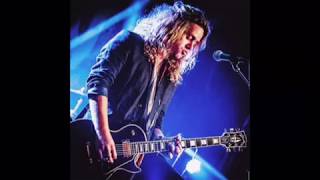 The Struts-Only Just a Call Away (LYRICS)