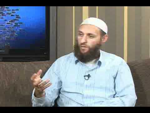 A lejohet thirrja e ezanit pasi të kalon koha e hyrjes së namazit? - 93.8