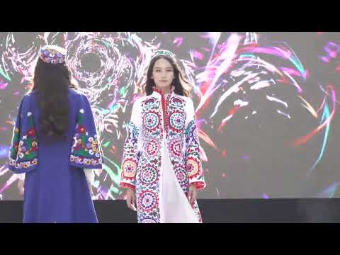 Umed Kuchkaliev 패션쇼