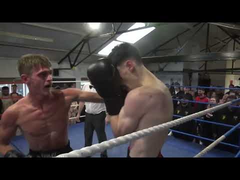 South Moreton Boxing Club Bout 5 James Mangiacapra Vs Josh Standley