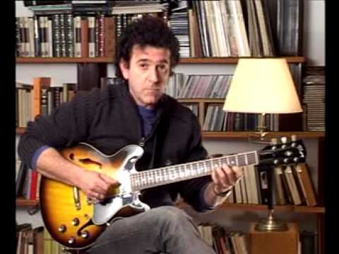 Minor Triads Over Major Chords For Blues Comping - Blues Guitar Lesson