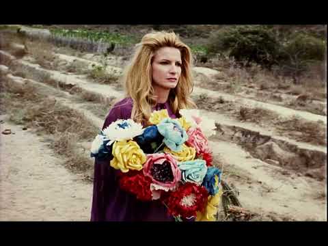 Odete Lara deslumbrante em O Dragão da Maldade Conta o Santo Guerreiro, Glauber Rocha, 1979 1080p