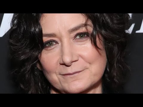 Sad News For Sara Gilbert And Linda Perry