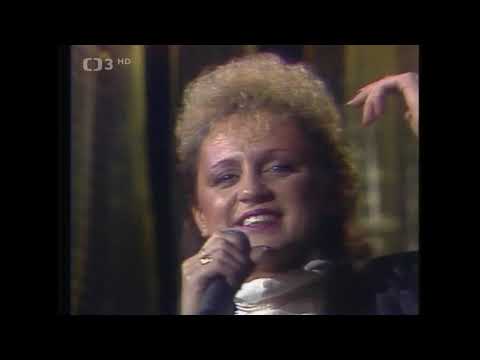 Petra Janů - S láskou má svět naději