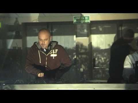 Maurizio Gubellini + Stefy NRG alla Baita (PR) 26 dicembre 2010