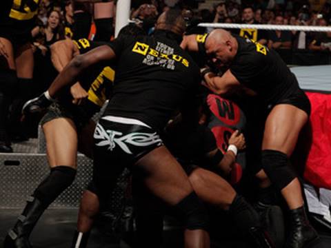 Raw: The Nexus attacks Mark Henry