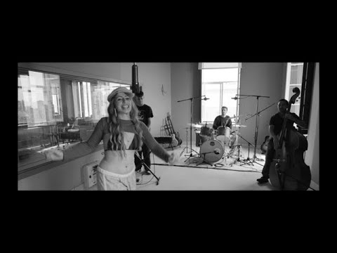 ENTALPÍA - DOO WOP (THAT THING) LAURYN HILL COVER