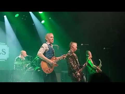 Black Devils ft. Ile Kallio - Walking The Dog (Live) 12.12.2025 Tavastia, Helsinki