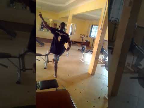 CHIKUNE DANCE, mtanzania alivyopagawa na chikune