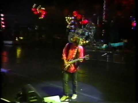 REM - I Took Your Name & What's The Frequency, Kenneth? Dallas 9-19-95
