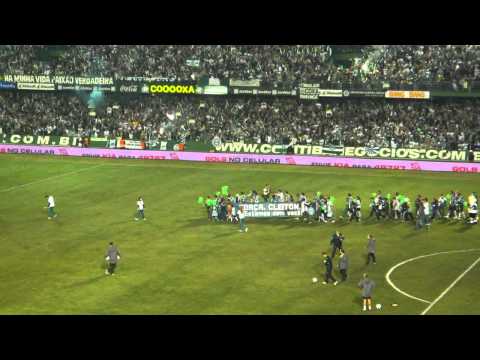 Coritiba 3x2 Vasco 08/06/2011 - Entrada em Campo [www.forumdocoritiba.com.br]
