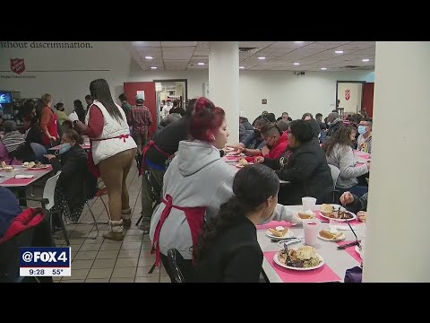 North Texans share their time to help others in need for Thanksgiving