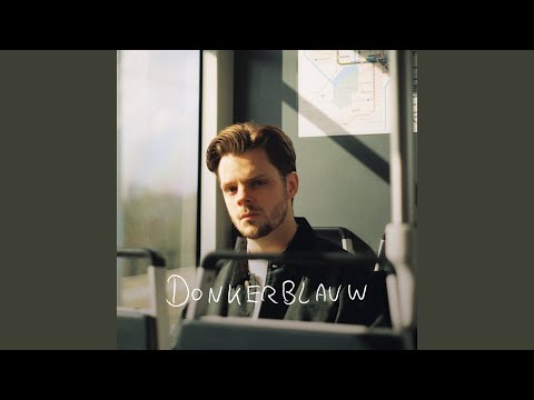 Video thumbnail for Donkerblauw (Remix)