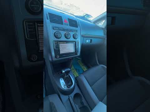 фото volkswagen touran 0