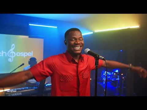 Toluwanisings  -  A Very Big God | Glitch Gospel